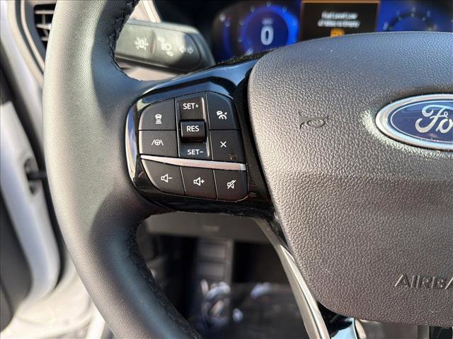 Used 2022 Ford Escape SEL w/ Technology Package image 16