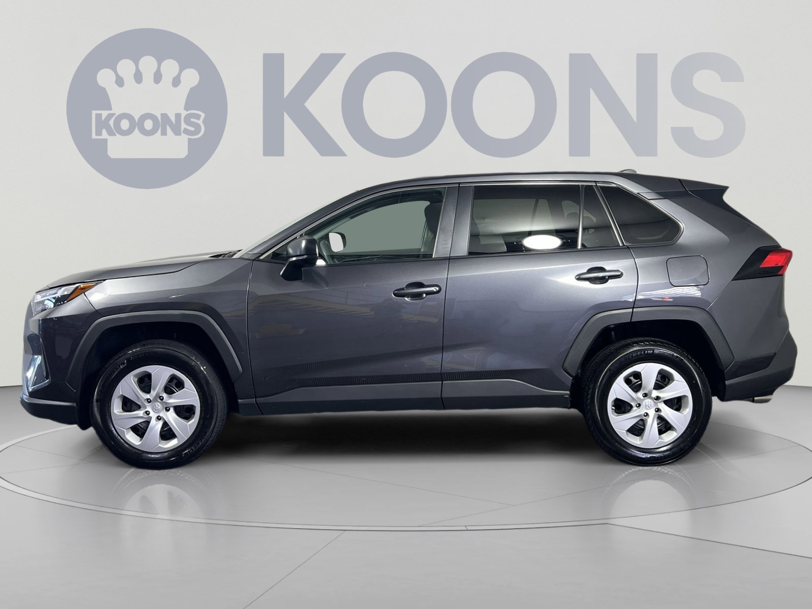 Used 2025 Toyota RAV4 LE AWD/4WD image 2