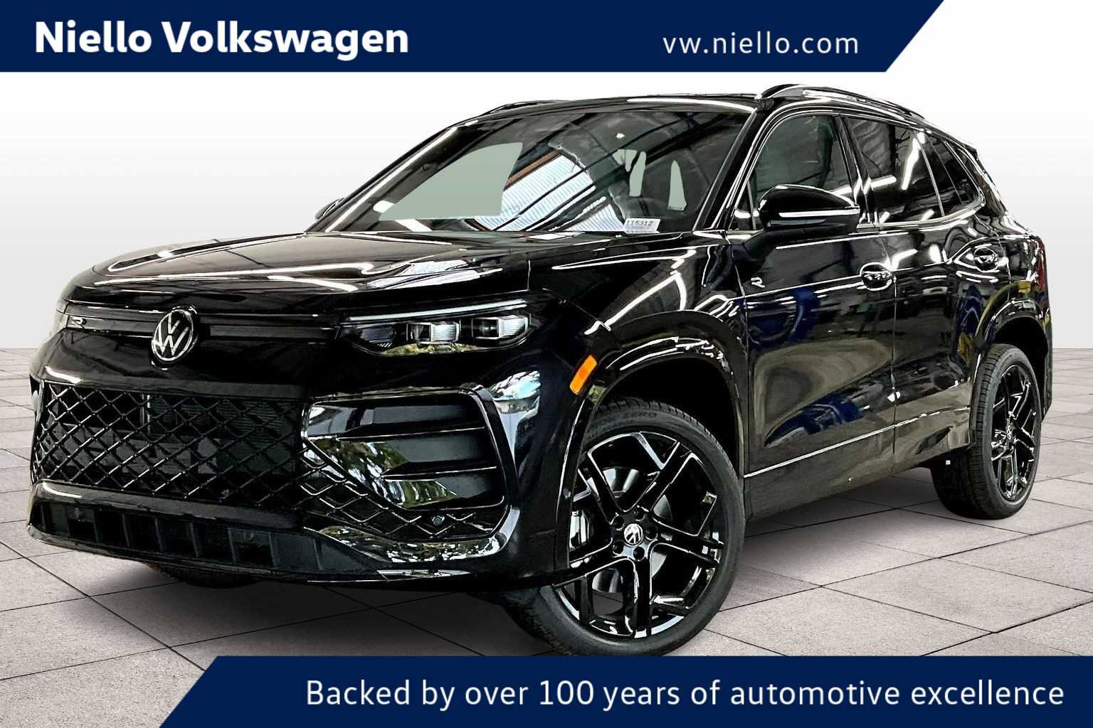 New 2026 Volkswagen Tiguan SE R-Line image 1