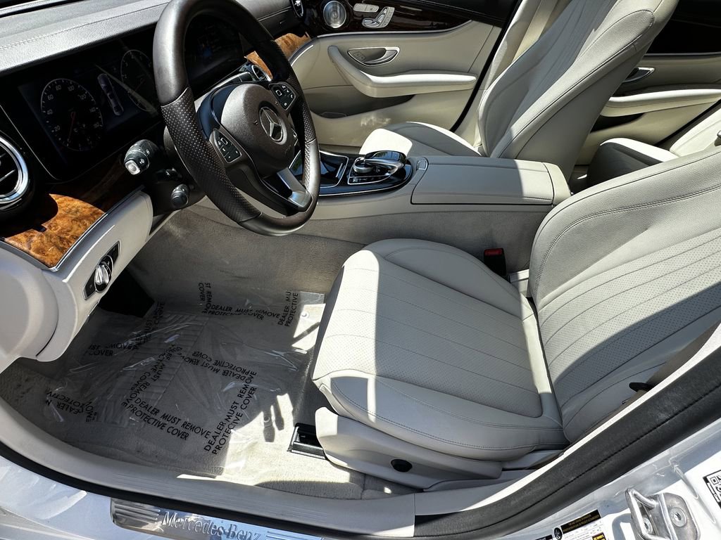 Used 2018 Mercedes-Benz E 300 image 10