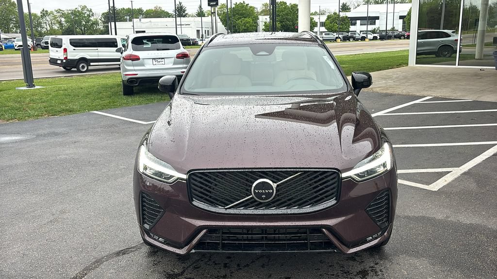New 2026 Volvo XC60 B5 Plus w/ Climate Package AWD/4WD image 5