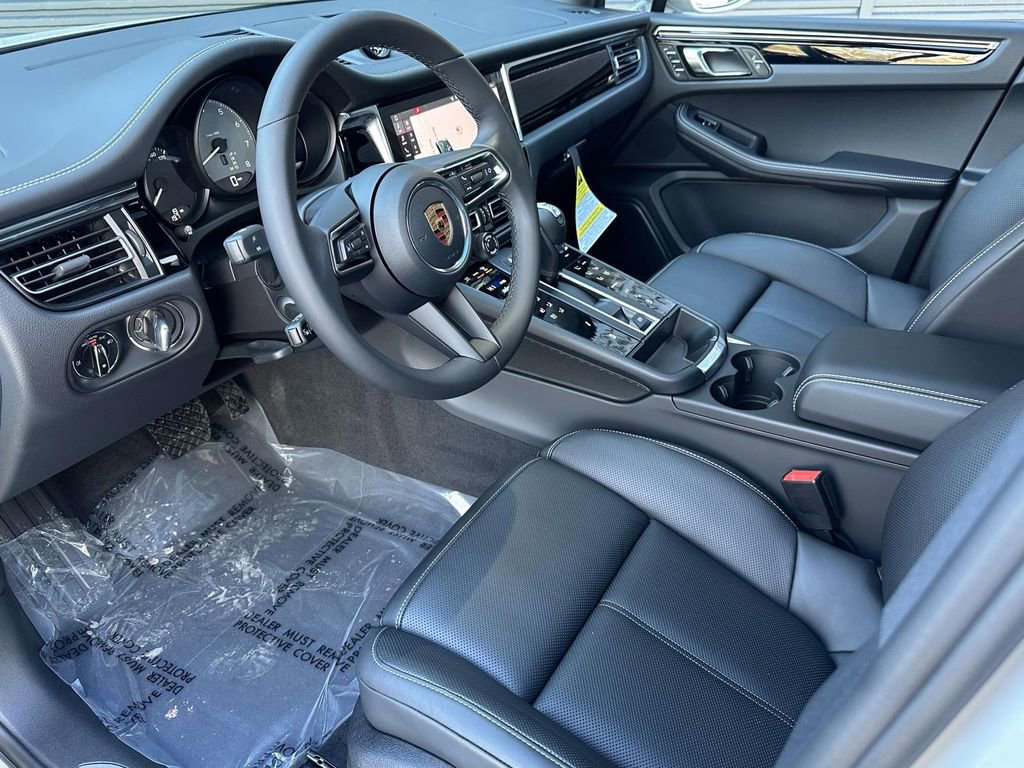 New 2026 Porsche Macan S image 4