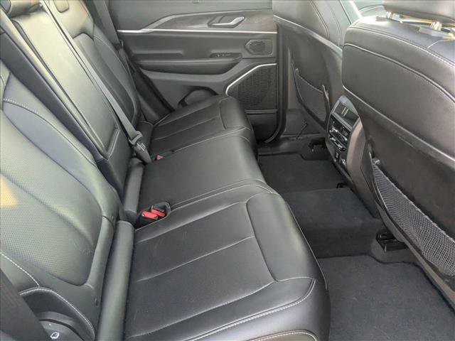 Used 2023 Jeep Grand Cherokee 30th Anniversary image 19