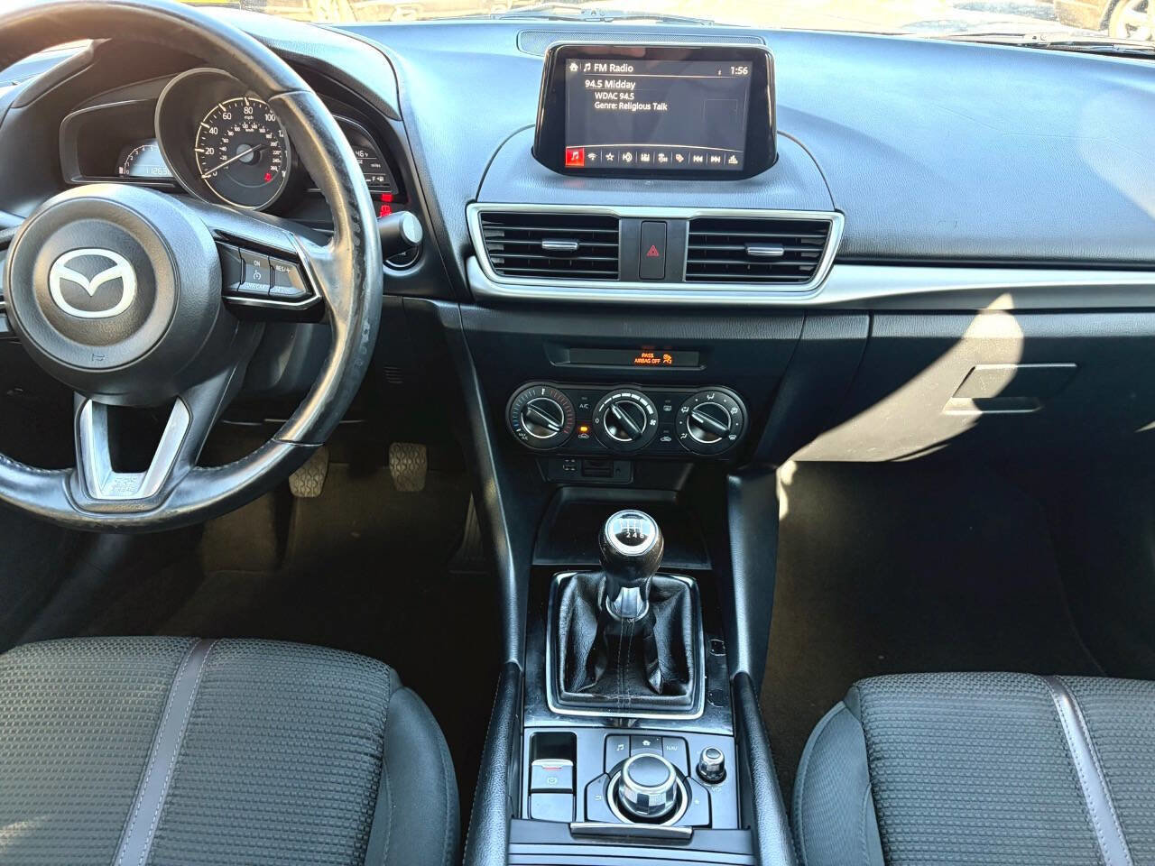 Used 2017 MAZDA MAZDA3 Sport w/ Preferred Equipment Package image 20