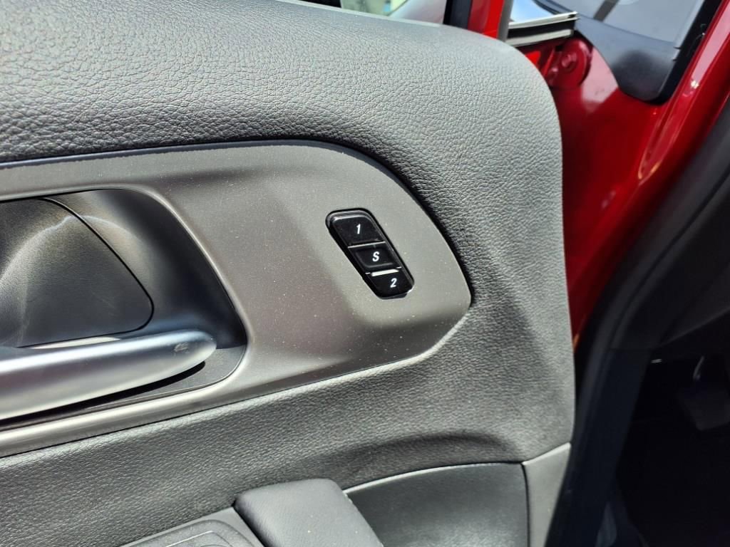 New 2026 Chrysler Pacifica Select image 11