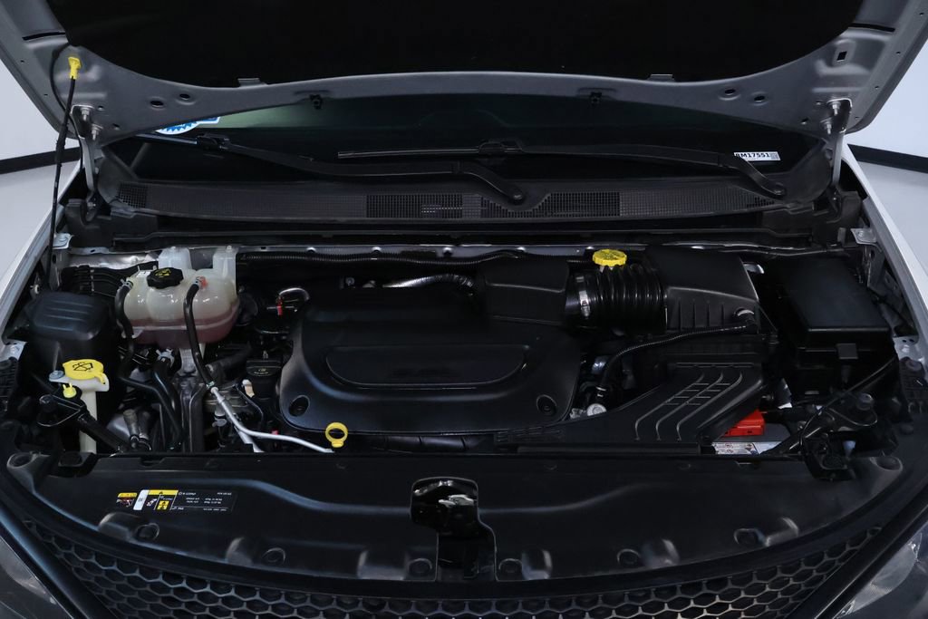 Used 2023 Chrysler Voyager LX FWD image 34