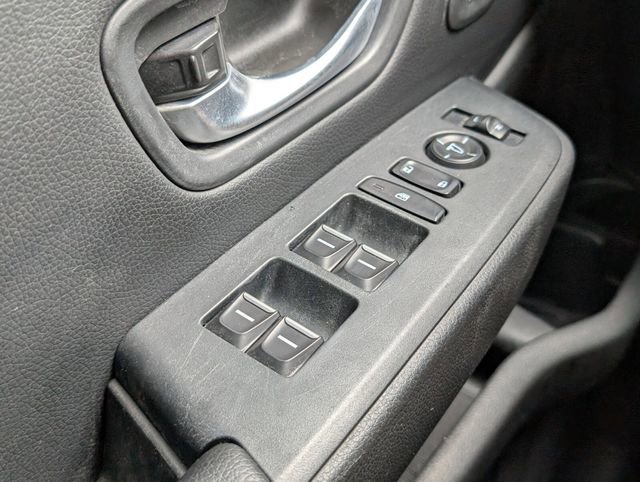 Used 2025 Honda Pilot EX-L image 27