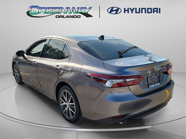 Used 2023 Toyota Camry XLE image 3