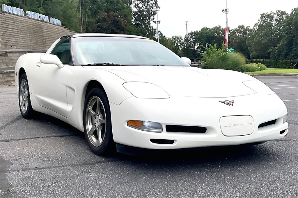 Used 2002 Chevrolet Corvette Coupe w/ Preferred Equipment Group2