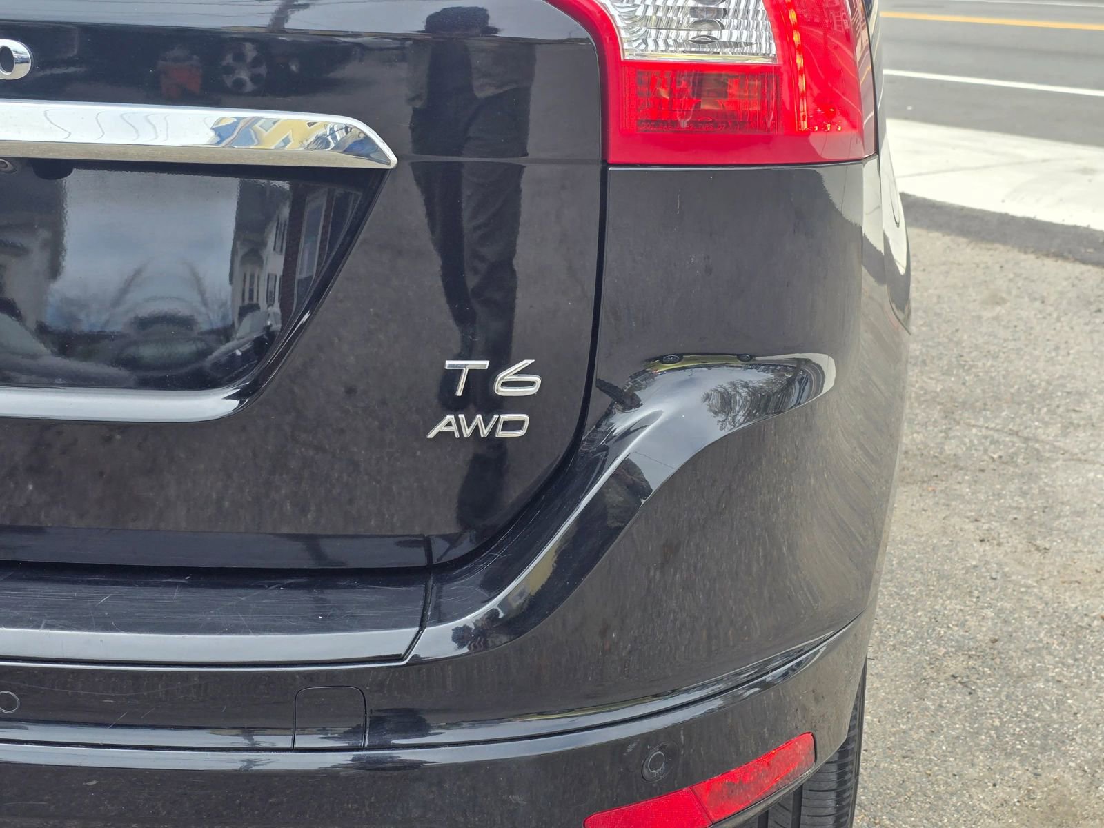 Used 2017 Volvo XC60 T6 Inscription w/ Preferred Option Package AWD/4WD image 7