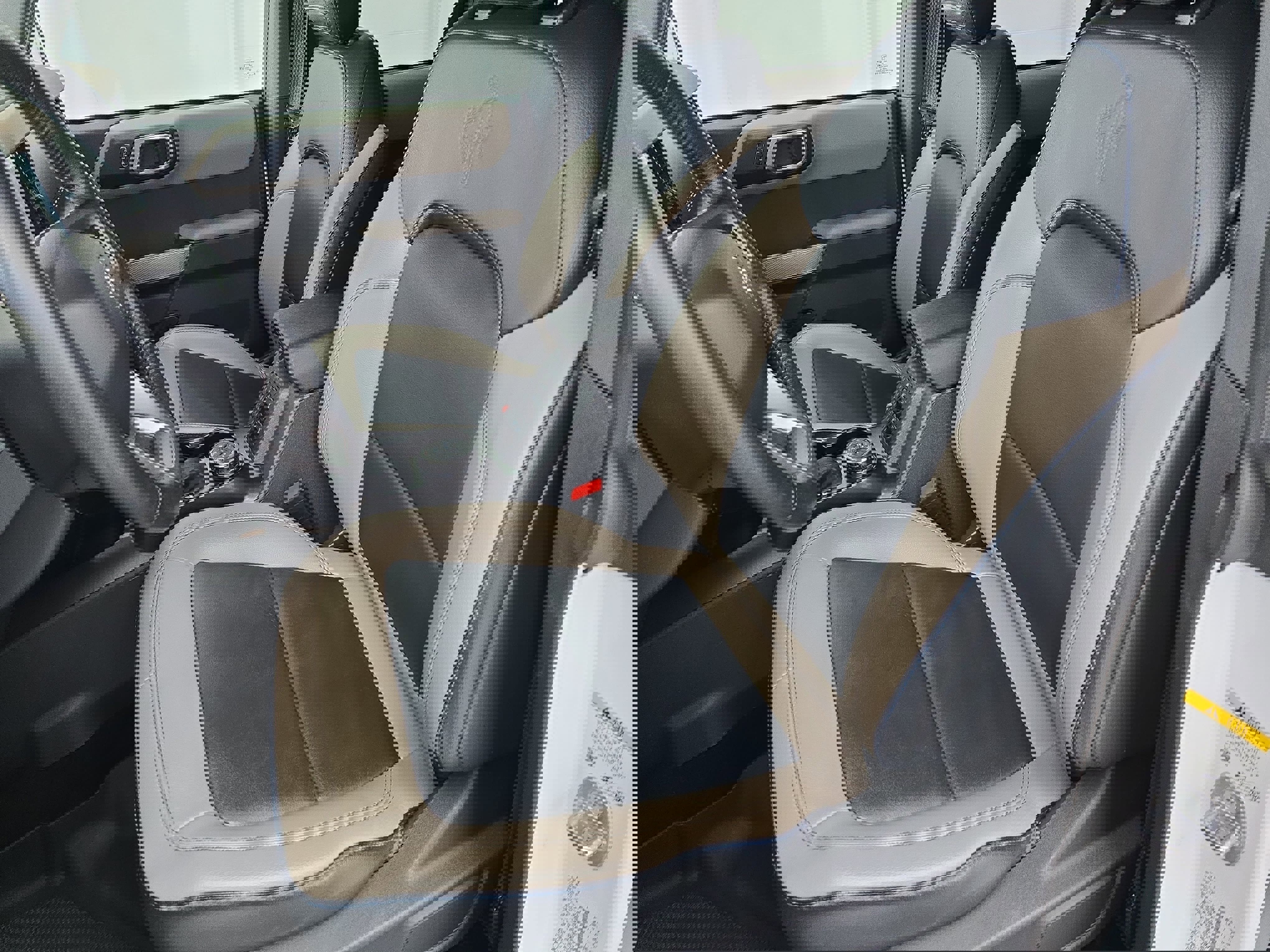 Used 2023 Ford Bronco Wildtrak image 14