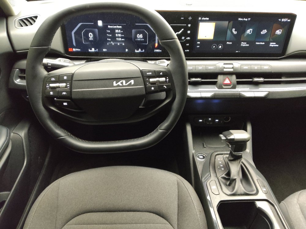 Used 2025 Kia K4 EX FWD image 22