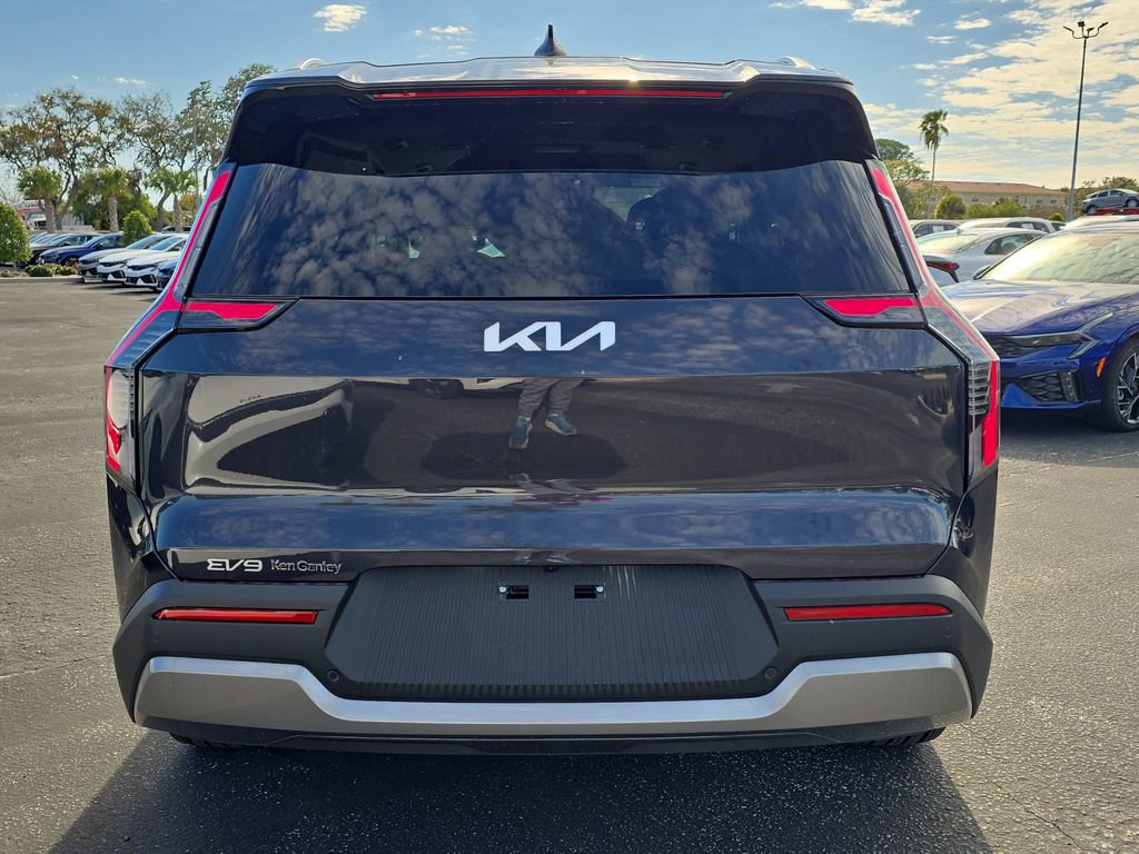 New 2026 Kia EV9 Wind AWD/4WD image 7