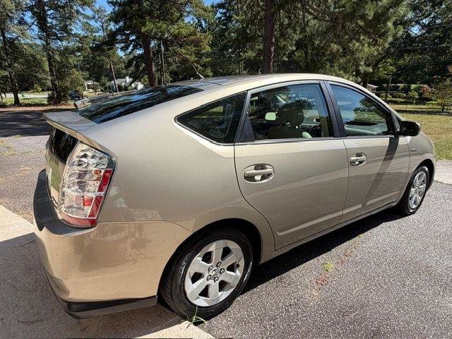 Used 2007 Toyota Prius w/ Pkg 2 FWD image 8