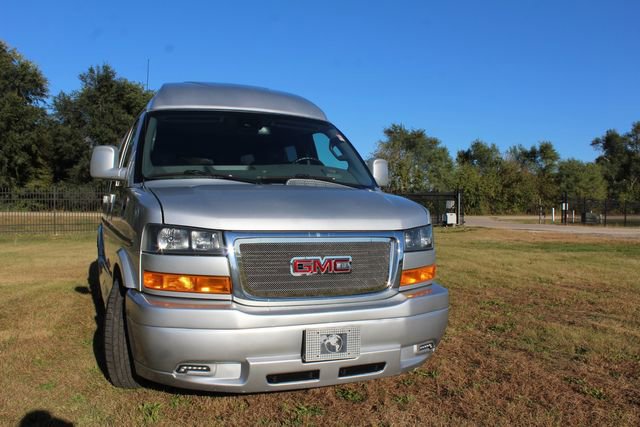 Used 2019 GMC Savana 2500 w/ Enhanced Convenience Package image 5