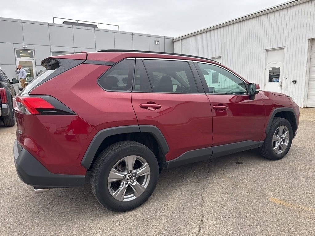 Used 2023 Toyota RAV4 XLE FWD image 3