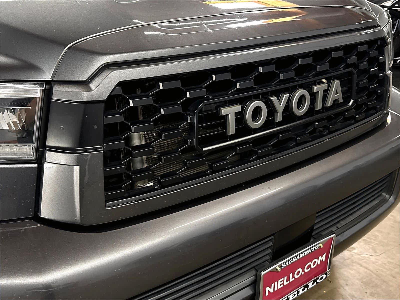 Used 2020 Toyota Sequoia TRD Pro AWD/4WD image 33