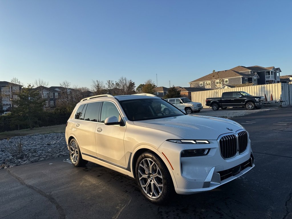 Certified 2023 BMW X7 xDrive40i w/ Premium Package image 7