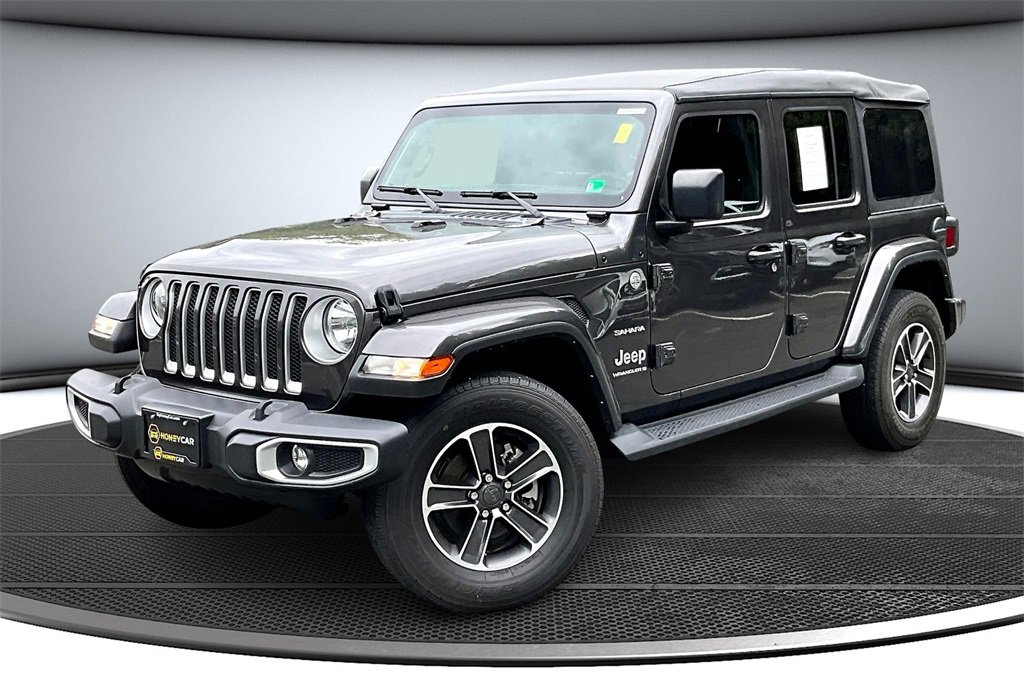 Used 2023 Jeep Wrangler Sahara image 3