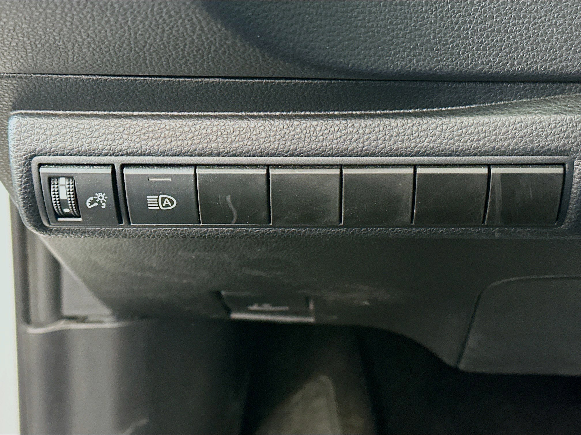 Used 2024 Toyota Corolla LE image 16