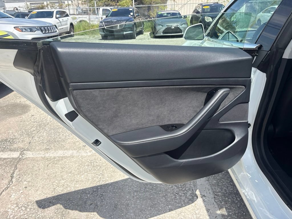 Used 2020 Tesla Model 3 RWD image 13