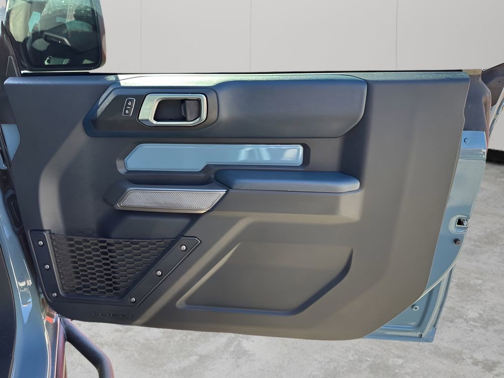 Used 2021 Ford Bronco First Edition AWD/4WD image 13