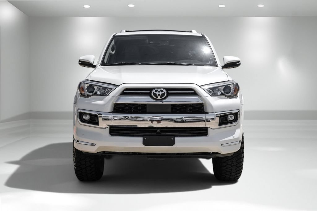 Used 2022 Toyota 4Runner Limited AWD/4WD image 5