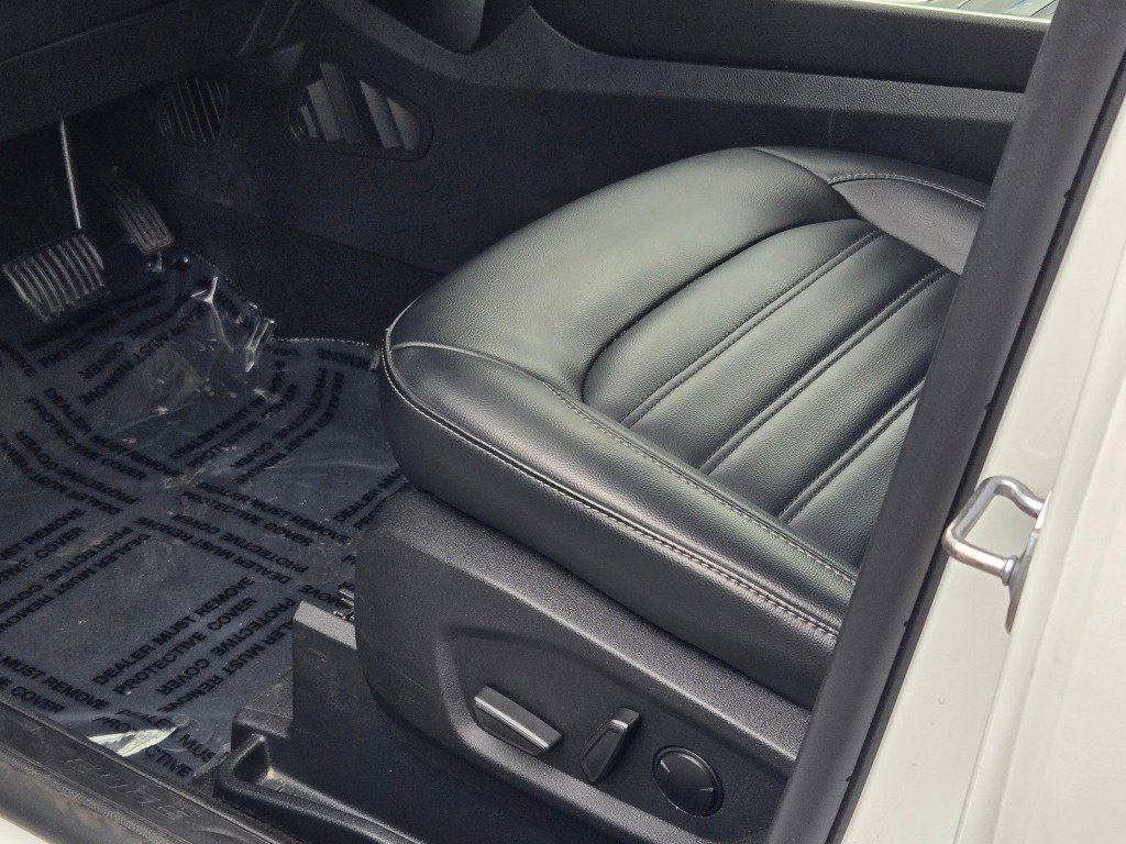 Used 2024 Ford Edge SEL image 22