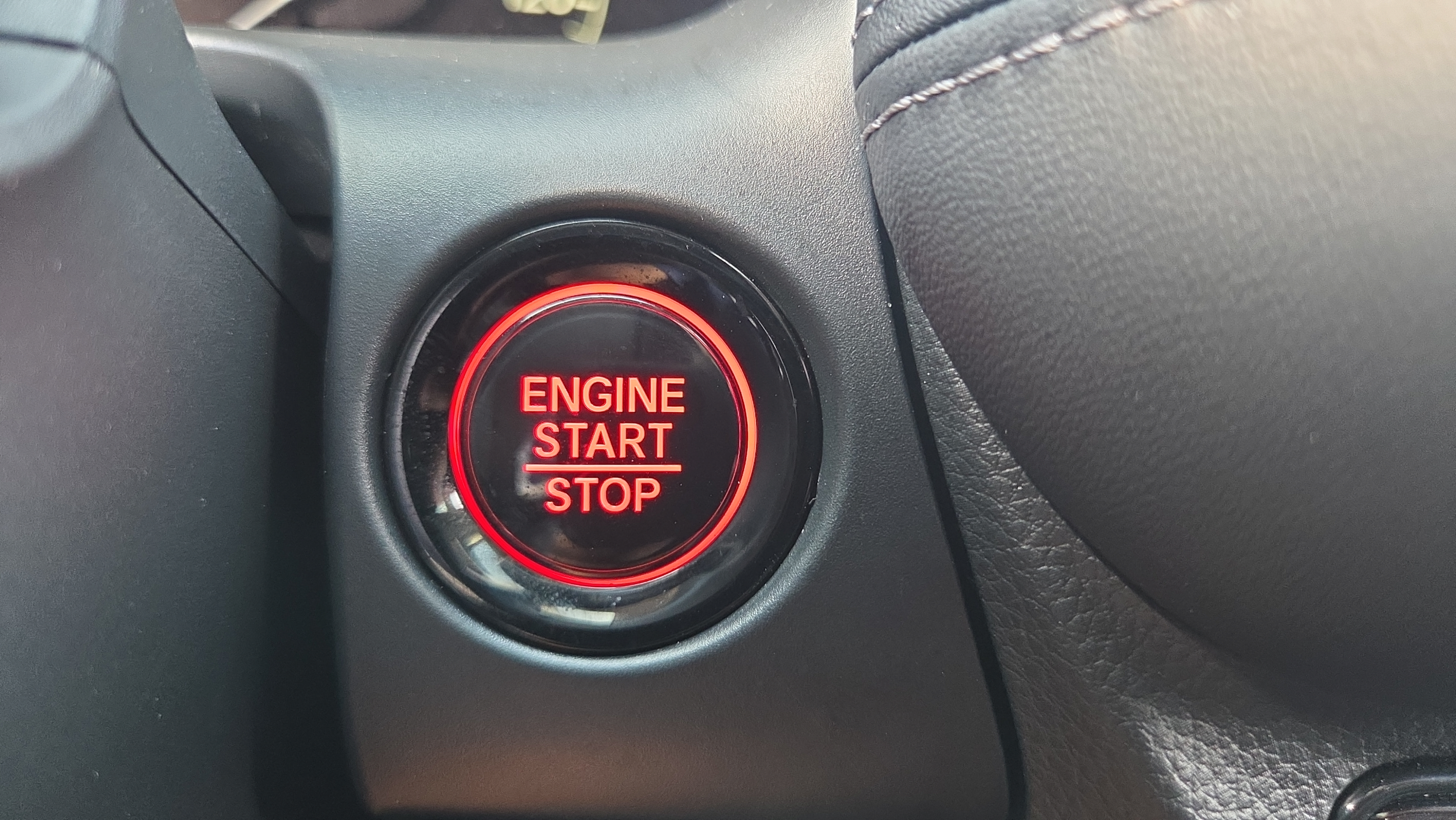 Certified 2025 Honda HR-V EX-L image 35