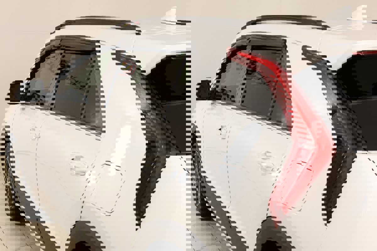 Used 2024 Kia Niro EX image 45