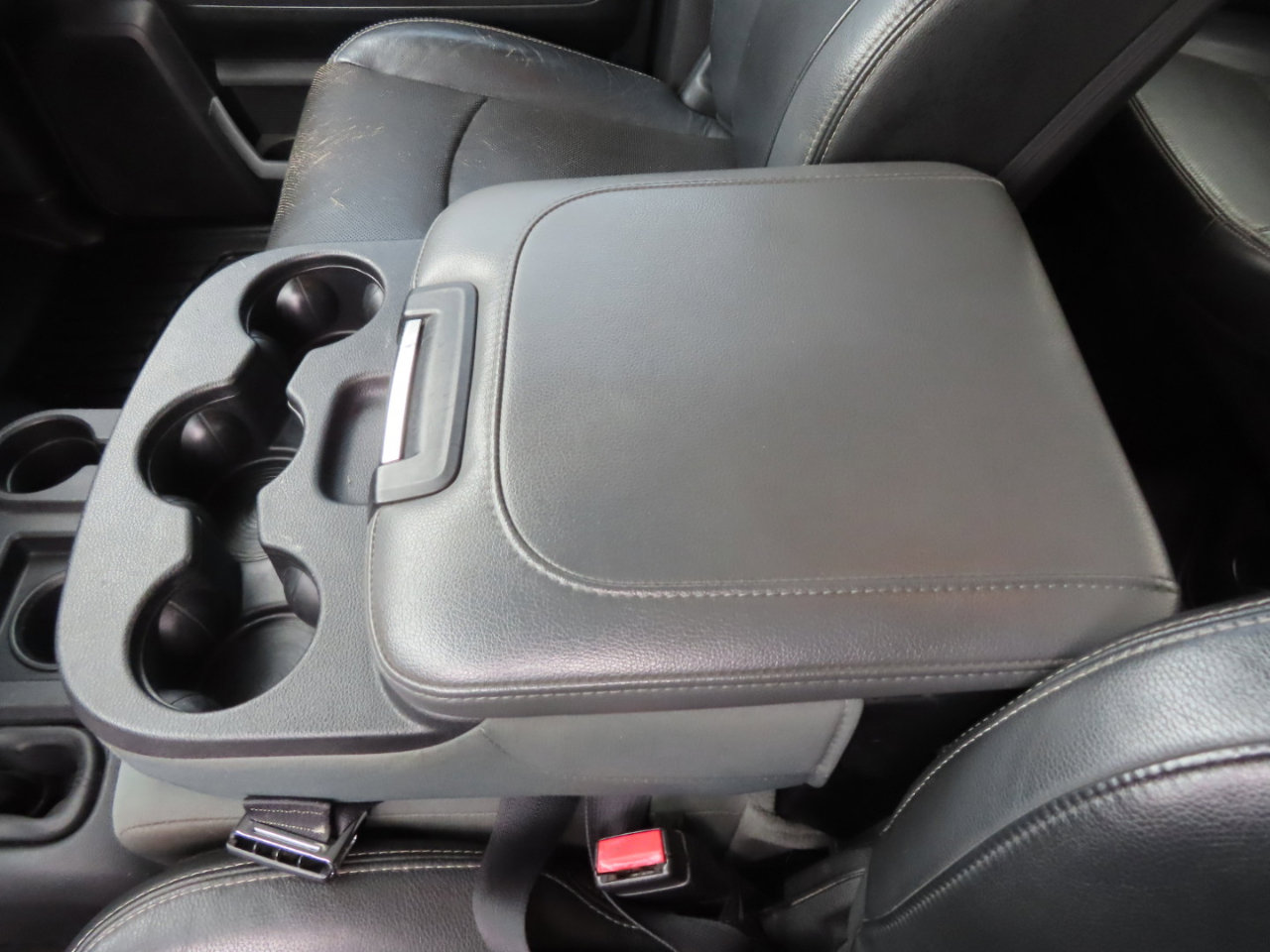 Used 2016 RAM 2500 Tradesman w/ Chrome Appearance Group image 40