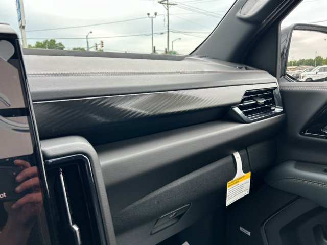 New 2026 GMC Yukon AT4 w/ AT4 Premium Plus Package AWD/4WD image 52