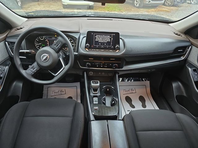 Used 2023 Nissan Rogue S image 21