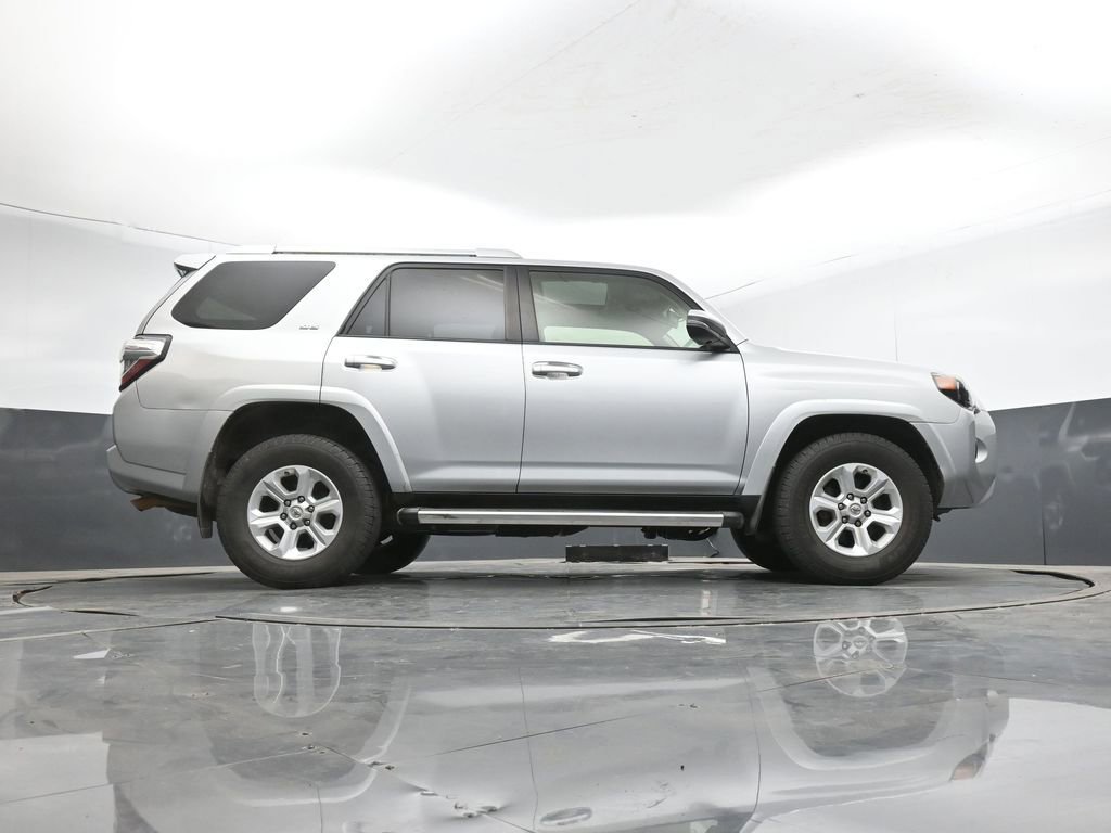 Used 2016 Toyota 4Runner SR5 Premium image 42