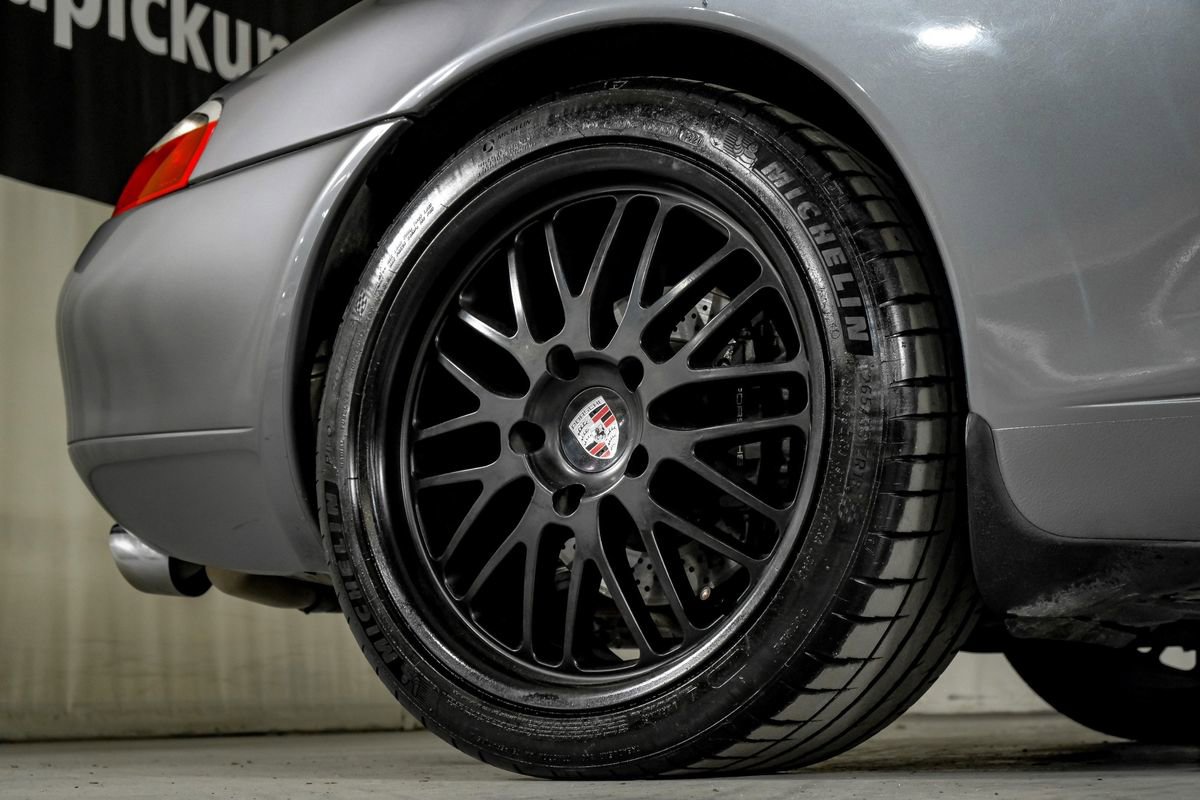 Used 2001 Porsche 911 Carrera image 42