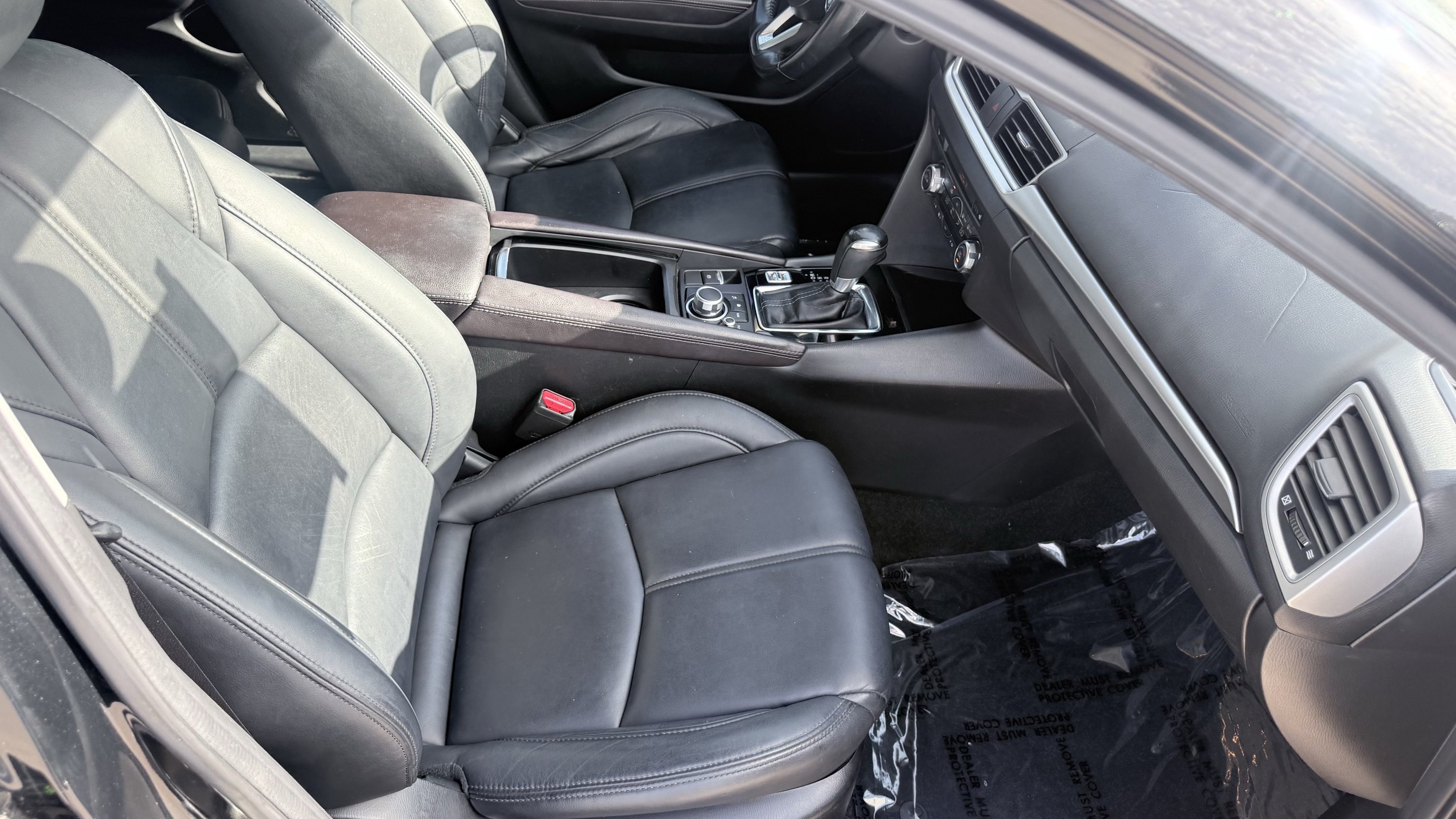 Used 2017 MAZDA MAZDA3 Touring FWD image 36