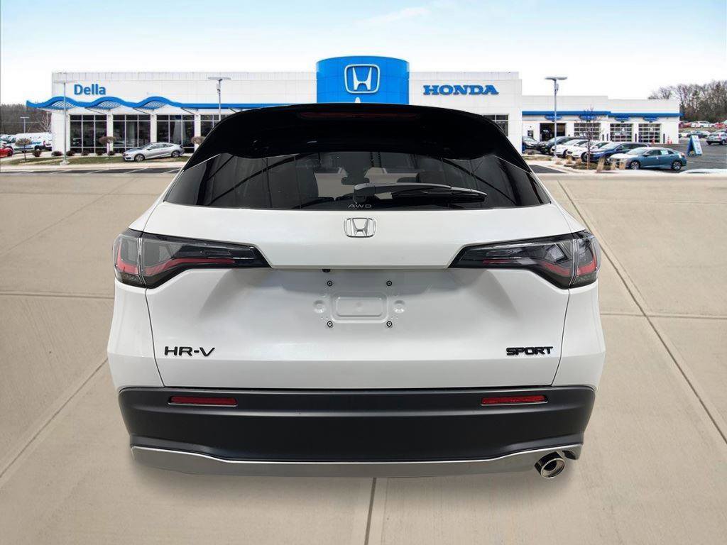 New 2026 Honda HR-V Sport image 4
