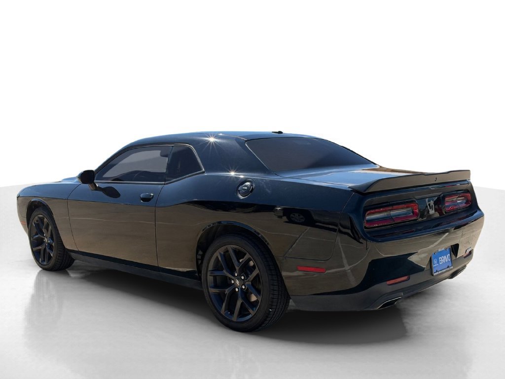 Used 2020 Dodge Challenger SXT w/ Blacktop Package RWD image 4