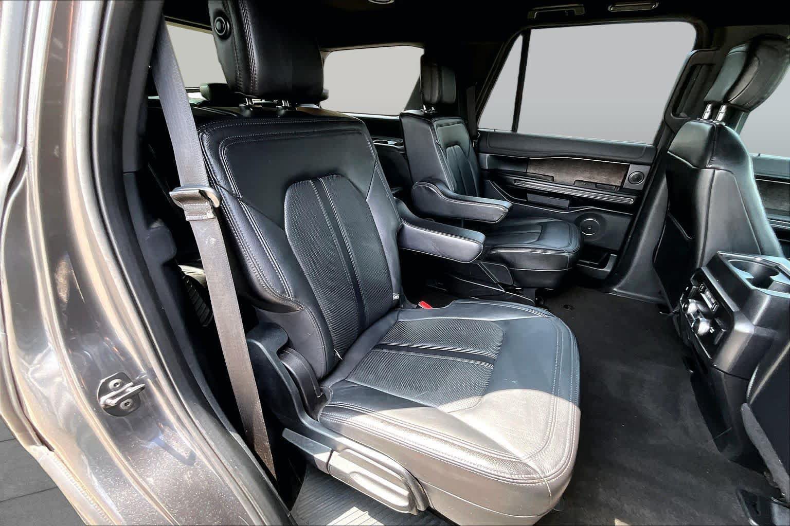 Used 2020 Ford Expedition Limited w/ Special Edition Package RWD image 20