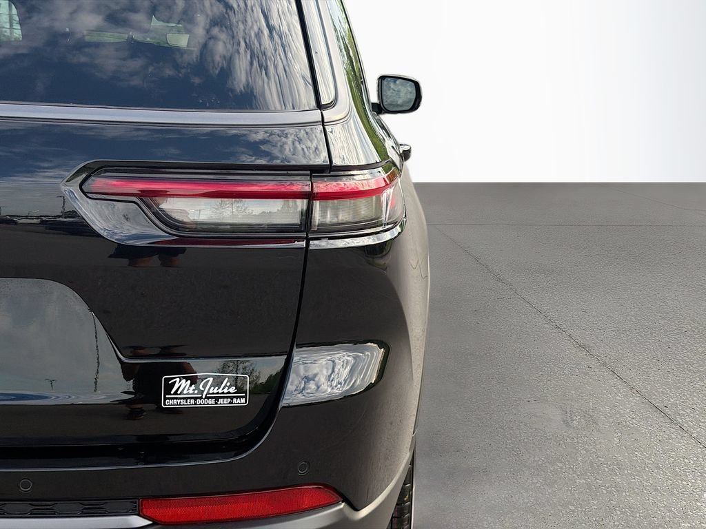 New 2026 Jeep Grand Cherokee L 4WD image 11