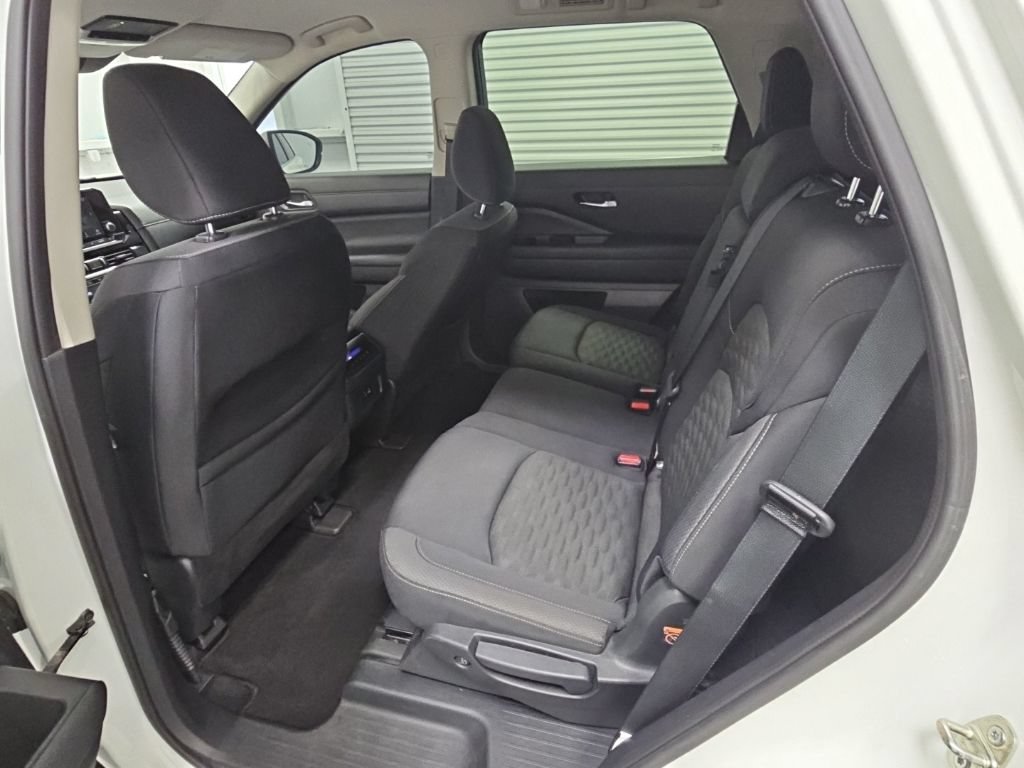 Used 2022 Nissan Pathfinder SV w/ Cargo Package FWD image 27
