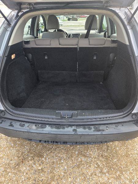 Used 2018 Honda HR-V LX image 11