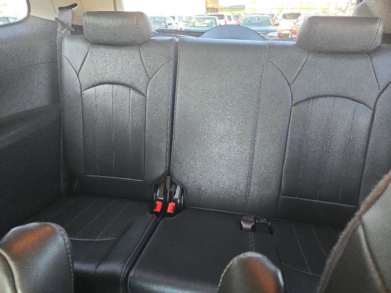 Used 2014 Buick Enclave Leather image 13