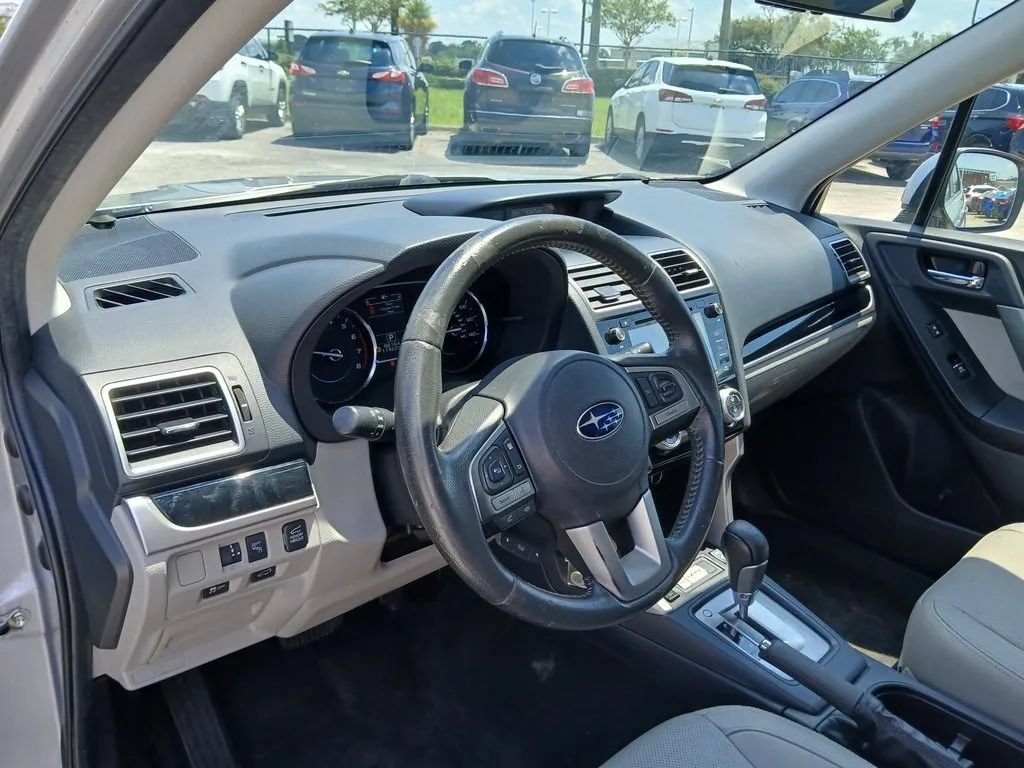 Used 2017 Subaru Forester 2.5i Limited AWD/4WD image 9