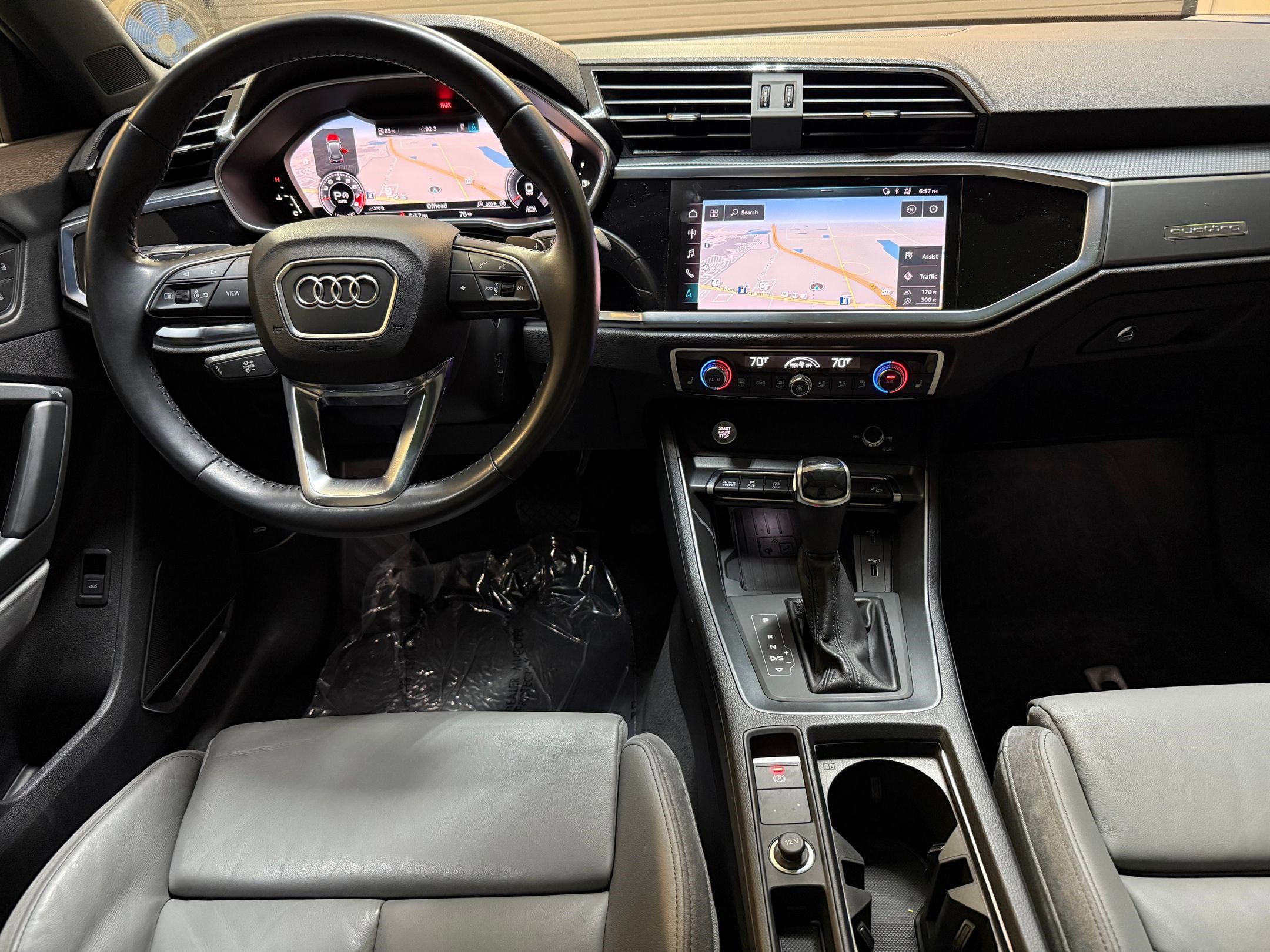 Used 2020 Audi Q3 2.0T Premium Plus w/ Premium Plus Package image 46