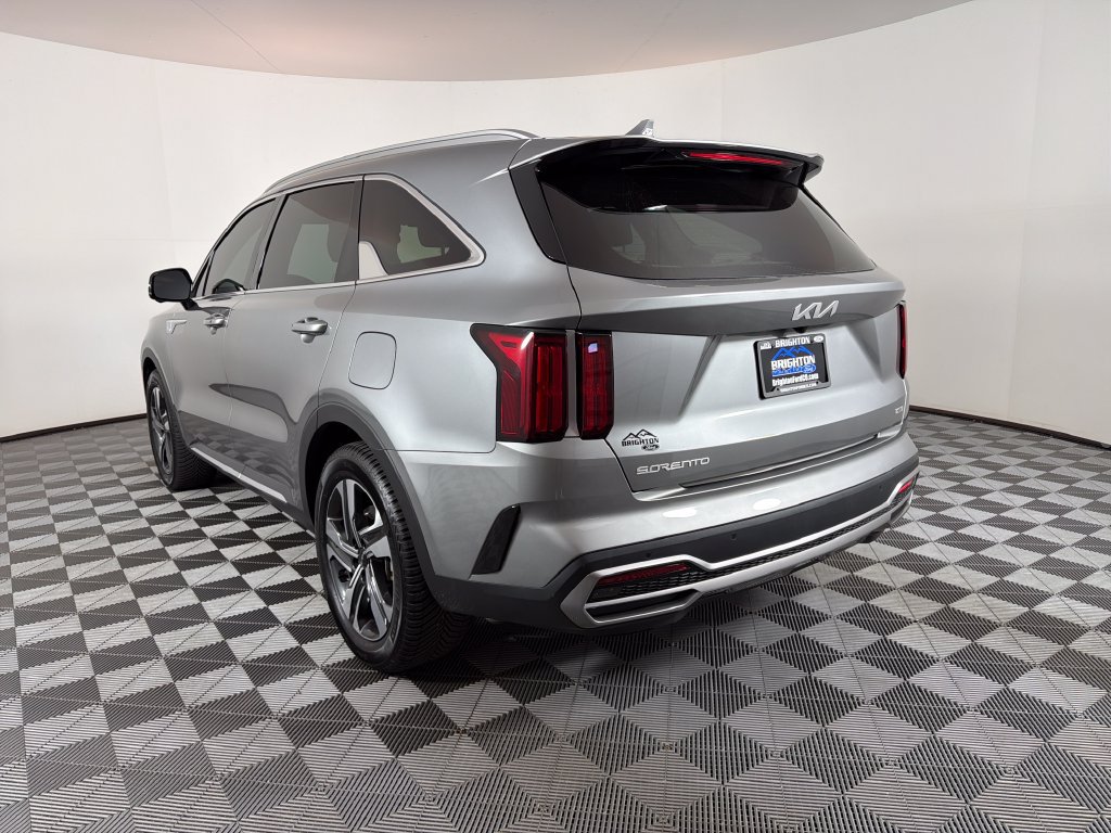 Used 2023 Kia Sorento SX Prestige w/ Panoramic Sunroof Package AWD/4WD image 5