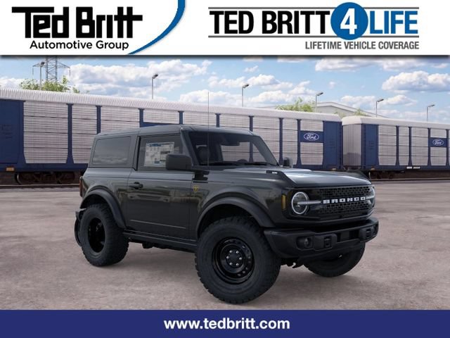 New 2026 Ford Bronco Badlands w/ Black Appearance Package AWD/4WD image 1