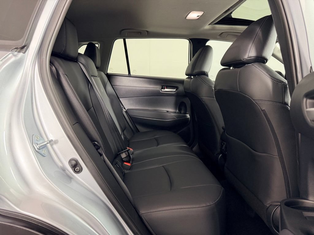 Used 2026 Toyota Corolla Cross XLE w/ Convenience Package FWD image 29