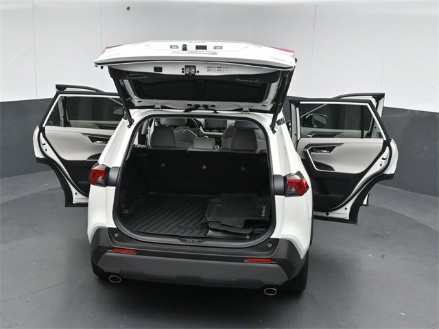 Used 2021 Toyota RAV4 Limited image 60