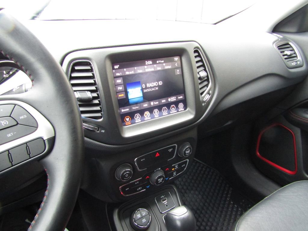 Used 2019 Jeep Compass Trailhawk image 23